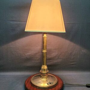 Prüfayer Dişlisinden Abajur