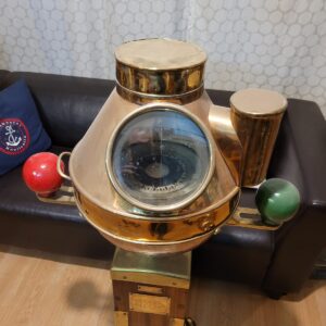 Kelvin Hughes Manyetik Pusula