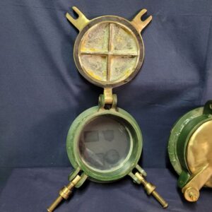 1960 MODEL PİRİNÇ KÖR KAPAKLI LUMBUZ