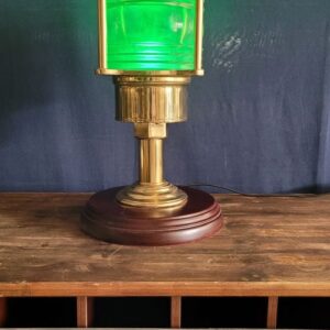 YEŞİL DİREKBAŞI LAMBASINDAN MASA LAMBASI