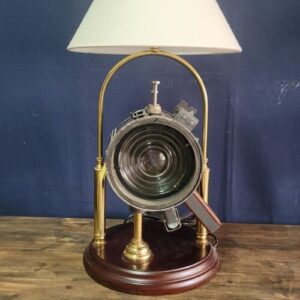 Rus Aldis Lambasından Abajur