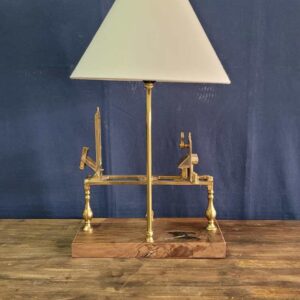 Pirinç Pusula Hedefesinden Abajur