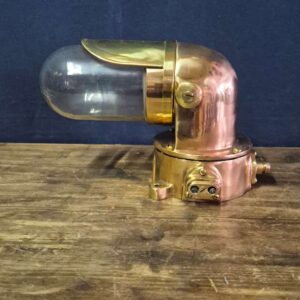 Gölgelikli Koridor Aydınlatma Lambası