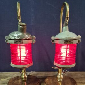 Sovyet Tipi Denizaltı Feneri